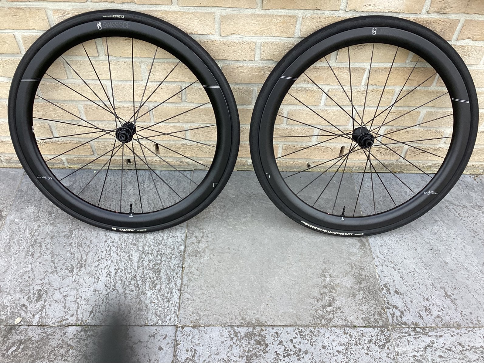 Roues SWISS SIDE Hadron All-Road 450, Fietsen en Brommers, Fietsonderdelen, Ophalen, Zo goed als nieuw