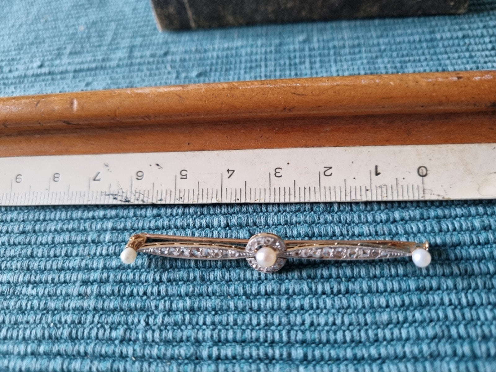 broche in goud en diamanten. parels. vintage, Ophalen, Zo goed als nieuw, Goud
