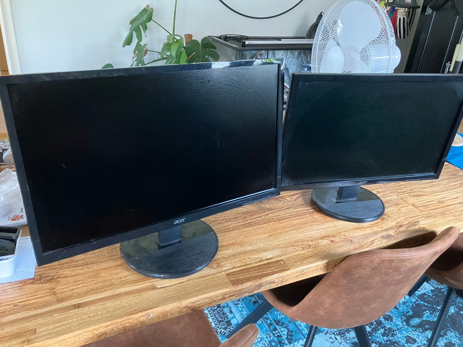 2 monitors acer zonder kabel, Ophalen, Gebruikt