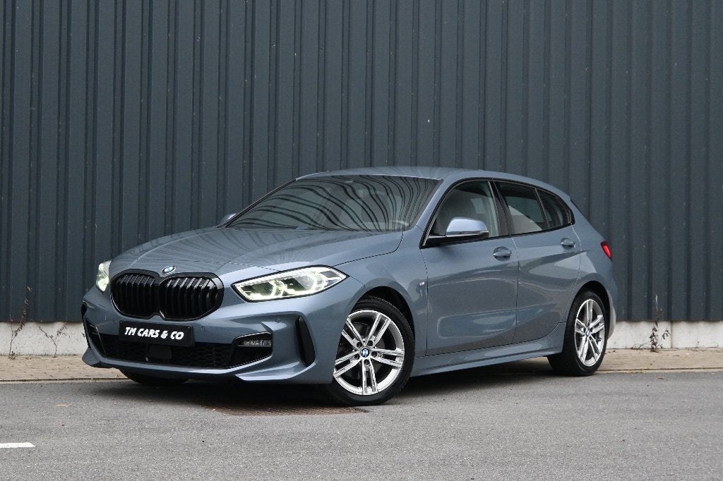 BMW 118iA M Pack Automaat Carplay, Leder, LED, ambilight DAB, Auto's, Dealer onderhouden, Leder, Bedrijf, 5 zetels