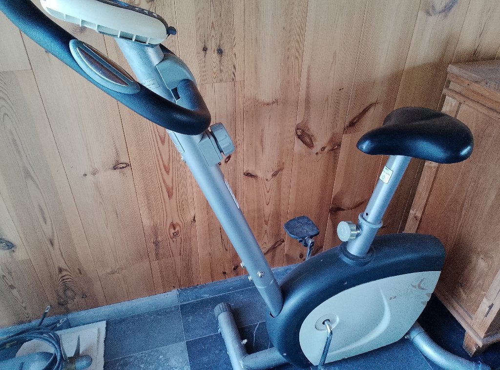 Hometrainer volledig verstelbaar!, Ophalen, Gebruikt, Aluminium, Hometrainer