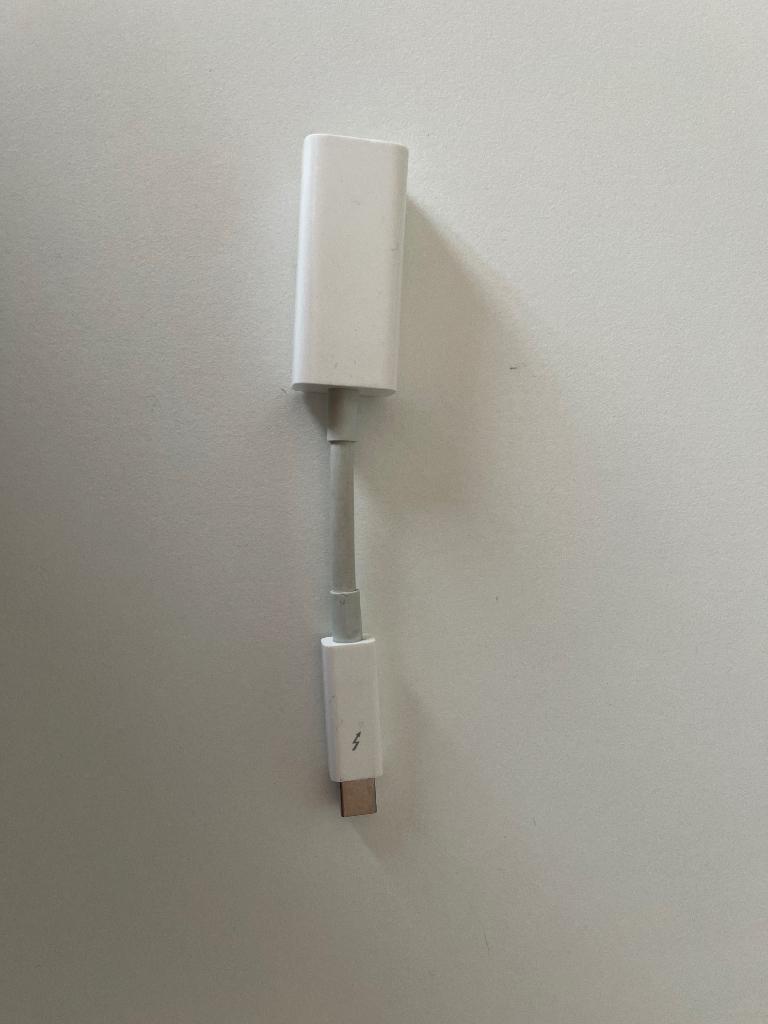 Originele Apple Thunderbolt 2 Gigabit Ethernet RJ45 Adapter, Computers en Software, Ophalen, Zo goed als nieuw