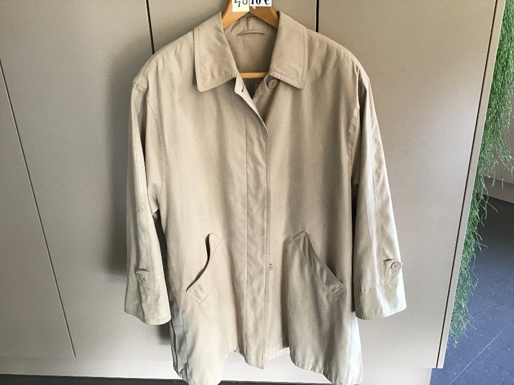 dames jas maat 40 of medium voor slechts 10 €, Ophalen of Verzenden, Zo goed als nieuw, Maat 38/40 (M)