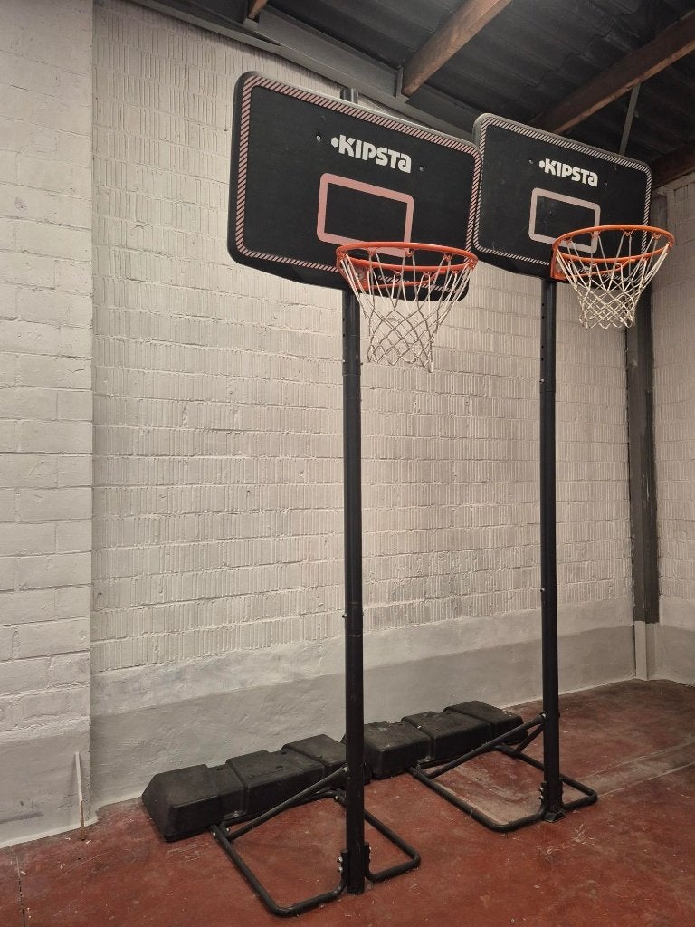 2 identieke basketbalringen, Sport en Fitness, Ophalen, Gebruikt, Ring, Bord of Paal