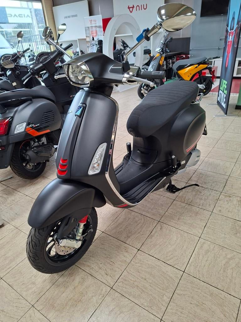 Vespa sprint 125cc iget, Particulier, Nieuw
