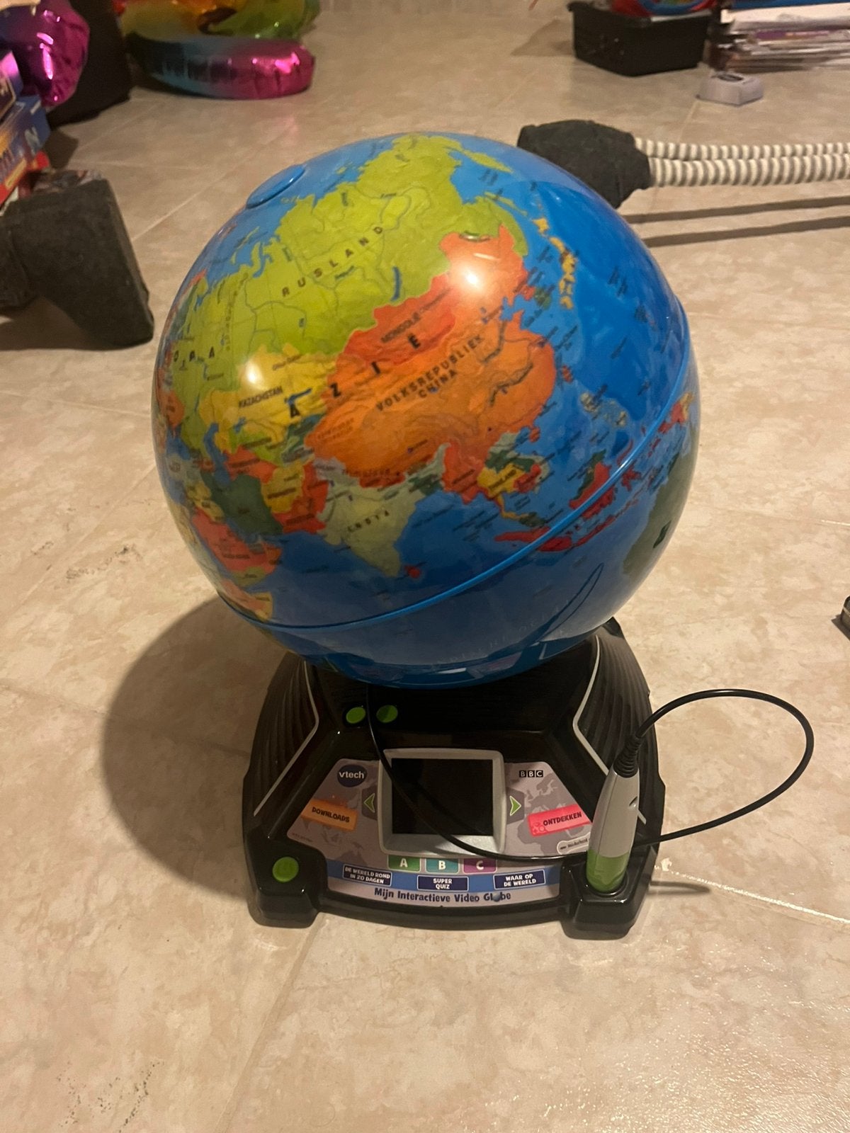Vtech wereldbol, Huis en Inrichting, Woonaccessoires | Wereldbollen, Zo goed als nieuw, Natuurlijk materiaal, Hemelglobe, 15 cm