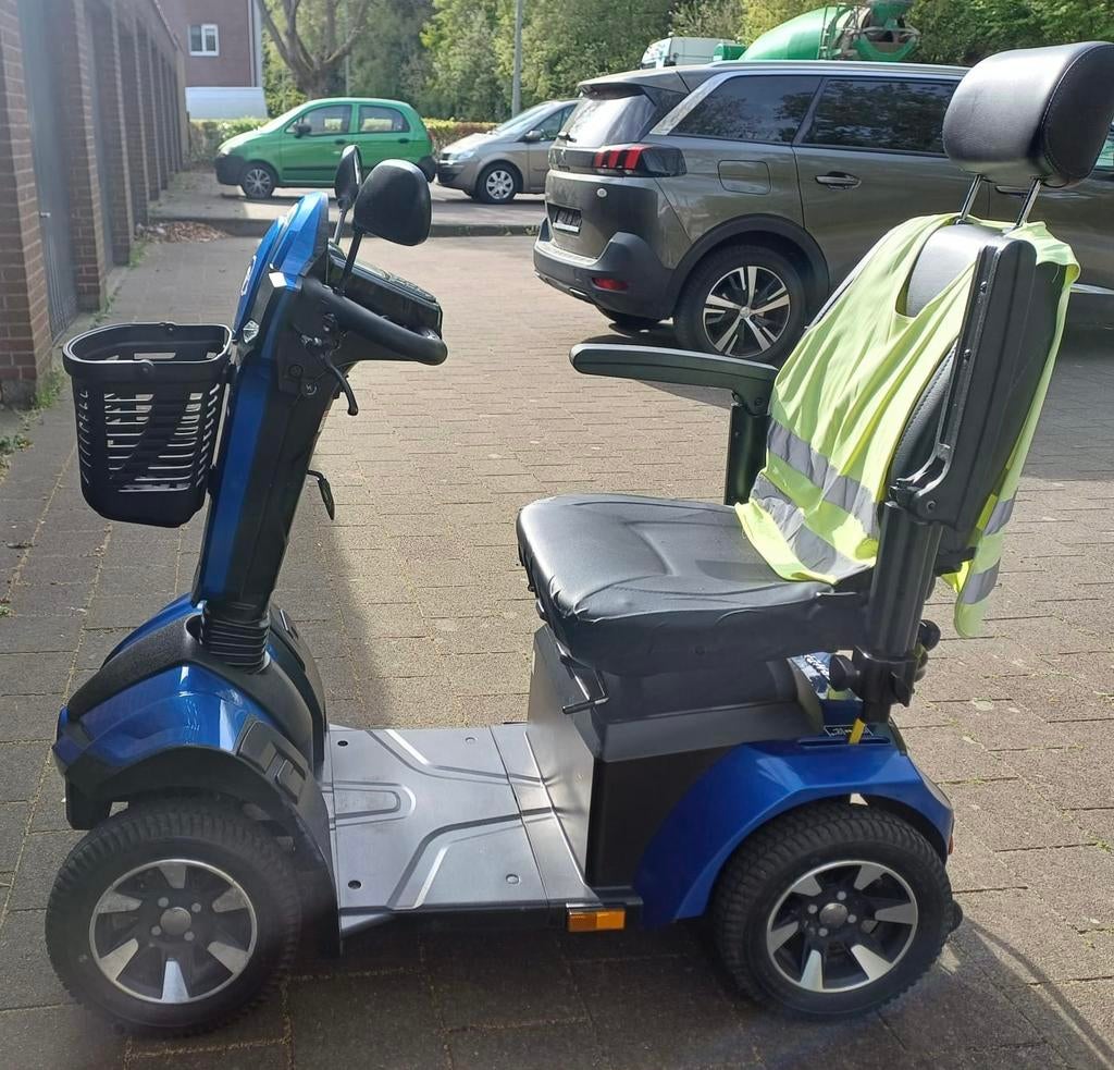 Blauwe scooter, Ophalen, Gebruikt