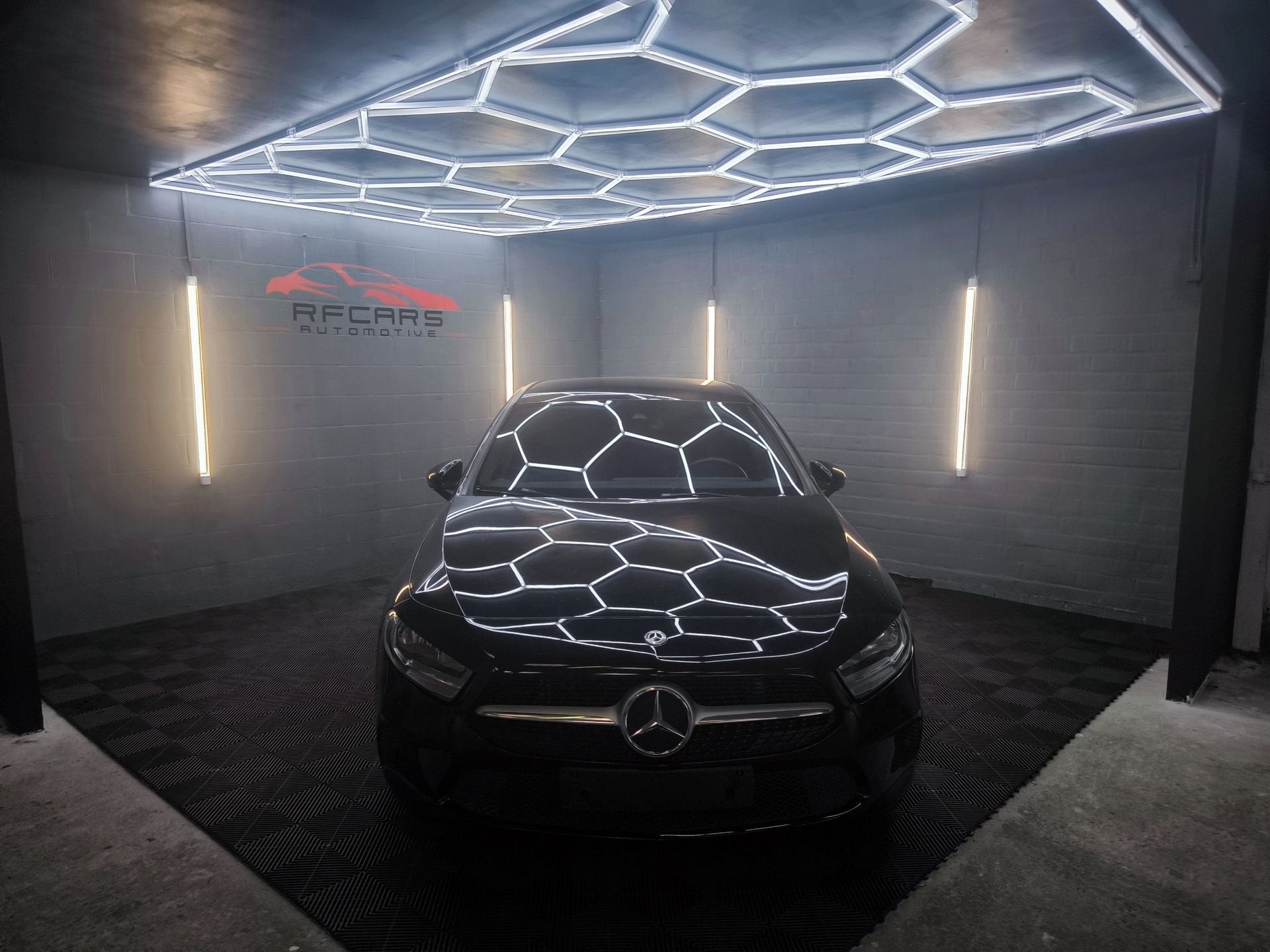 Mercedes A 180 D, Autos, Achat, Euro 6, Entreprise, https://public.car-pass.be/vhr/9101c5e2-2531-4772-af9f-d0c99f5215ae