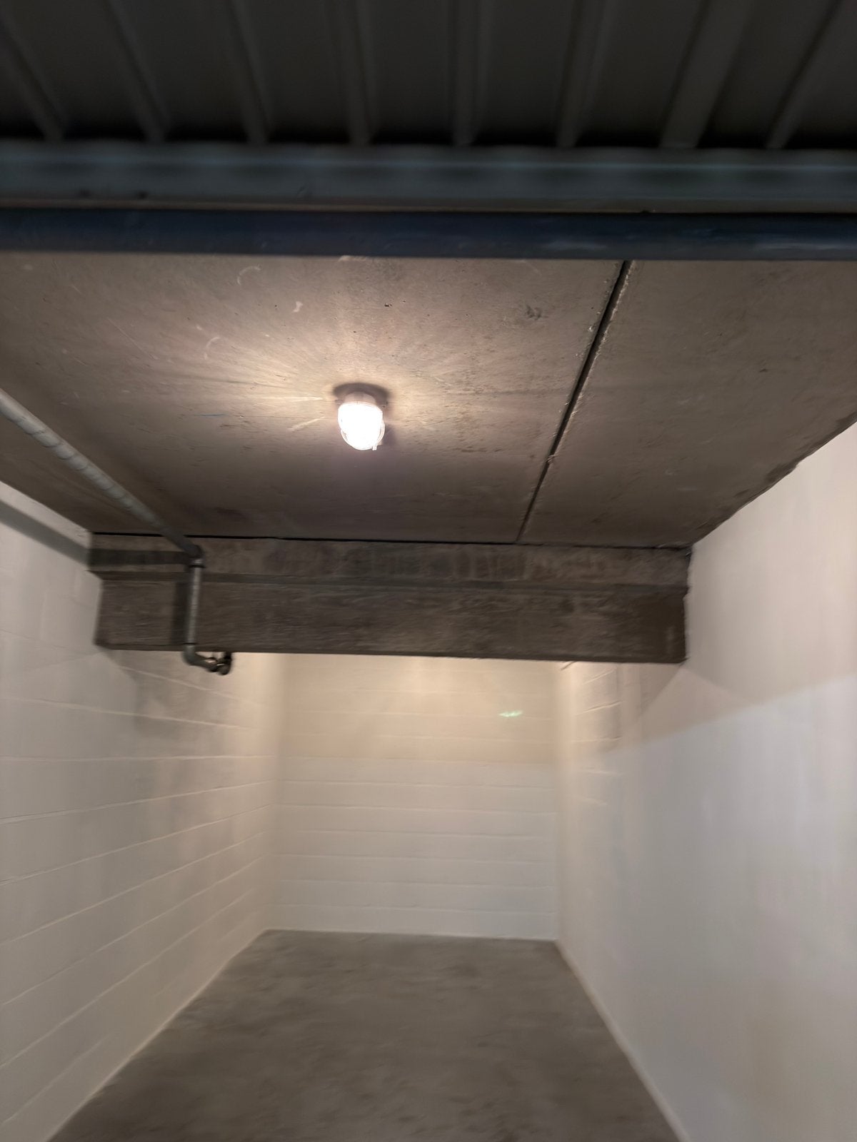 GRAND BOX GARAGE 22,5 m² (9m x 2,50m), Immo, Garages en Parkeerplaatsen