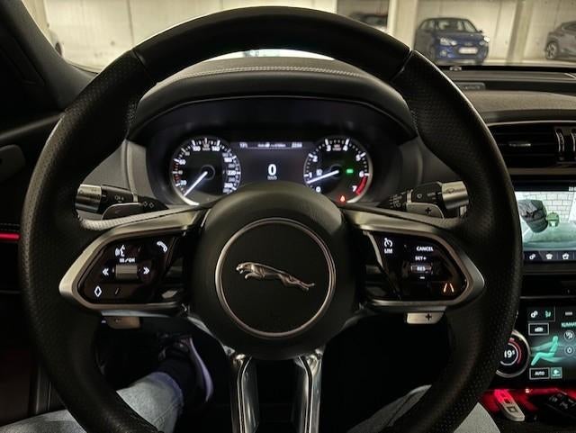 Jaguar XE, Autos, Jaguar, Cuir, Argent ou Gris, Achat, 1611 kg