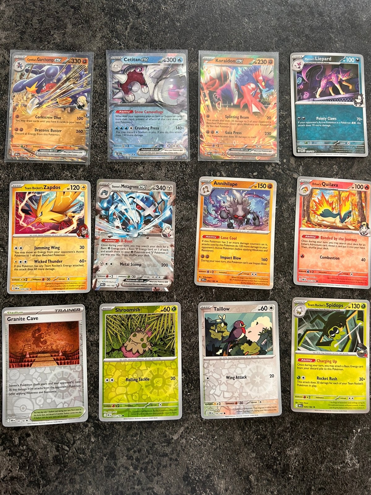 Destined Rivals hits, holo en bulk pokemon, Hobby en Vrije tijd, Verzamelkaartspellen | Pokémon, Ophalen, Zo goed als nieuw