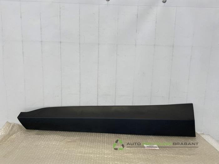 Cadre portière d'un Toyota Yaris Cross, -, 3 mois de garantie, Toyota, Utilisé