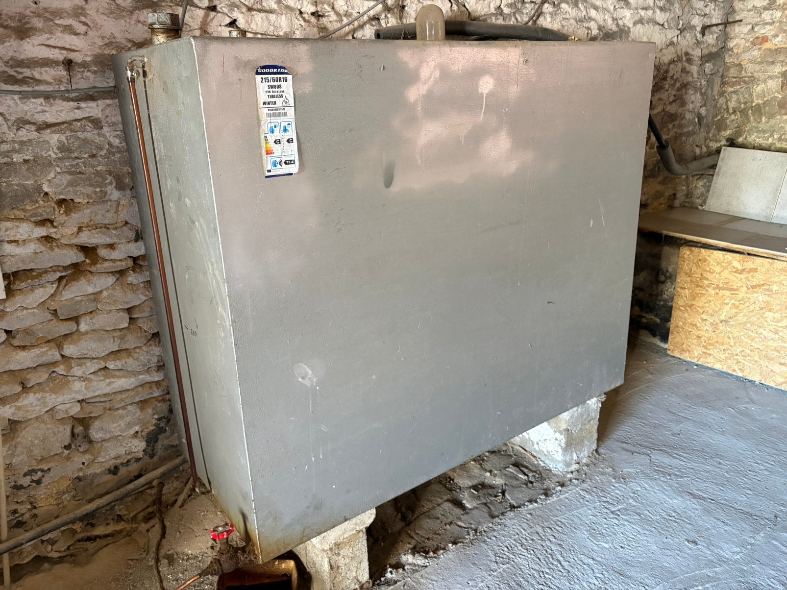Citerne/cuve à mazout 1200l bon état à vendre, Bricolage & Construction, Enlèvement, Utilisé, 80 cm ou plus, Autres types