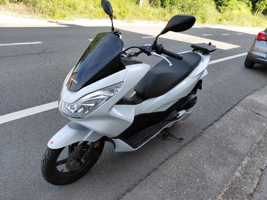 Motos honda pcx 125cc ( permis B voiture), Motoren, Motoren | Honda, Nieuw, Particulier, 125 cc, 11 kW of minder
