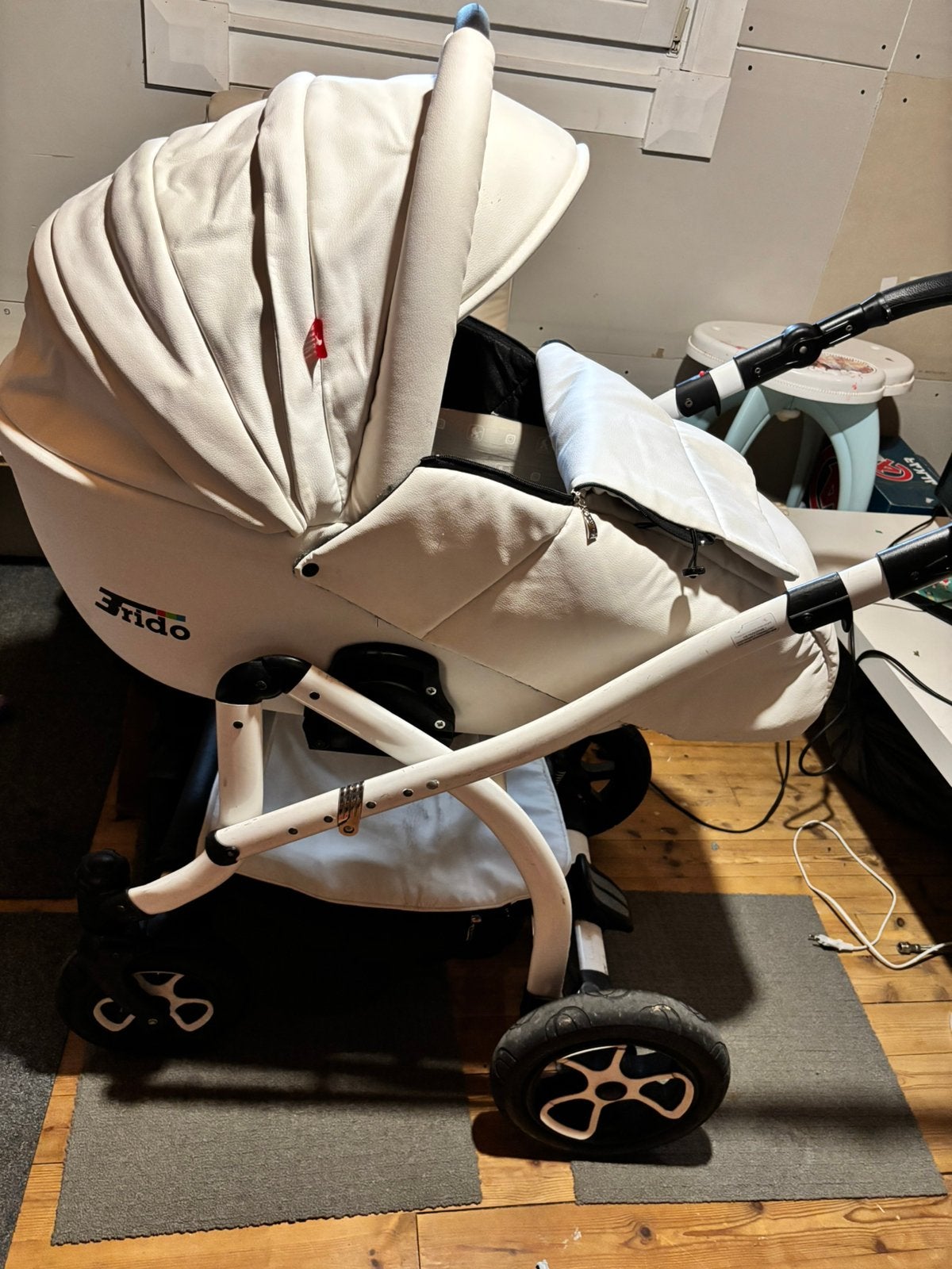 Buggi Tutek 3/1, Kinderen en Baby's, Kinderwagens en Combinaties, Ophalen, Gebruikt, Kinderwagen, Luchtbanden