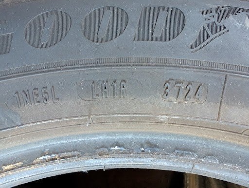 4 Pneus Hiver Goodyear 225/55 R18 102V (Très bon état), Pneus hiver, 255 mm, Véhicule de tourisme, Enlèvement
