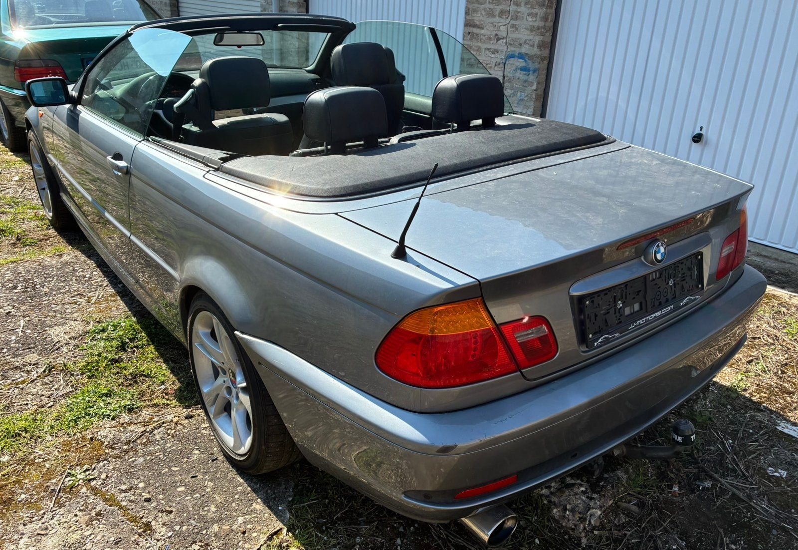 Bmw e46 112000 km échange possible, Auto's, Achterwielaandrijving, Zwart, 4 cilinders, Cabriolet
