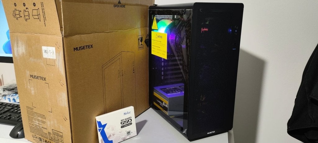 AMD Basic Office Desktop PC / Computer, Computers en Software, Windows Laptops, Zo goed als nieuw, SSD, Ophalen