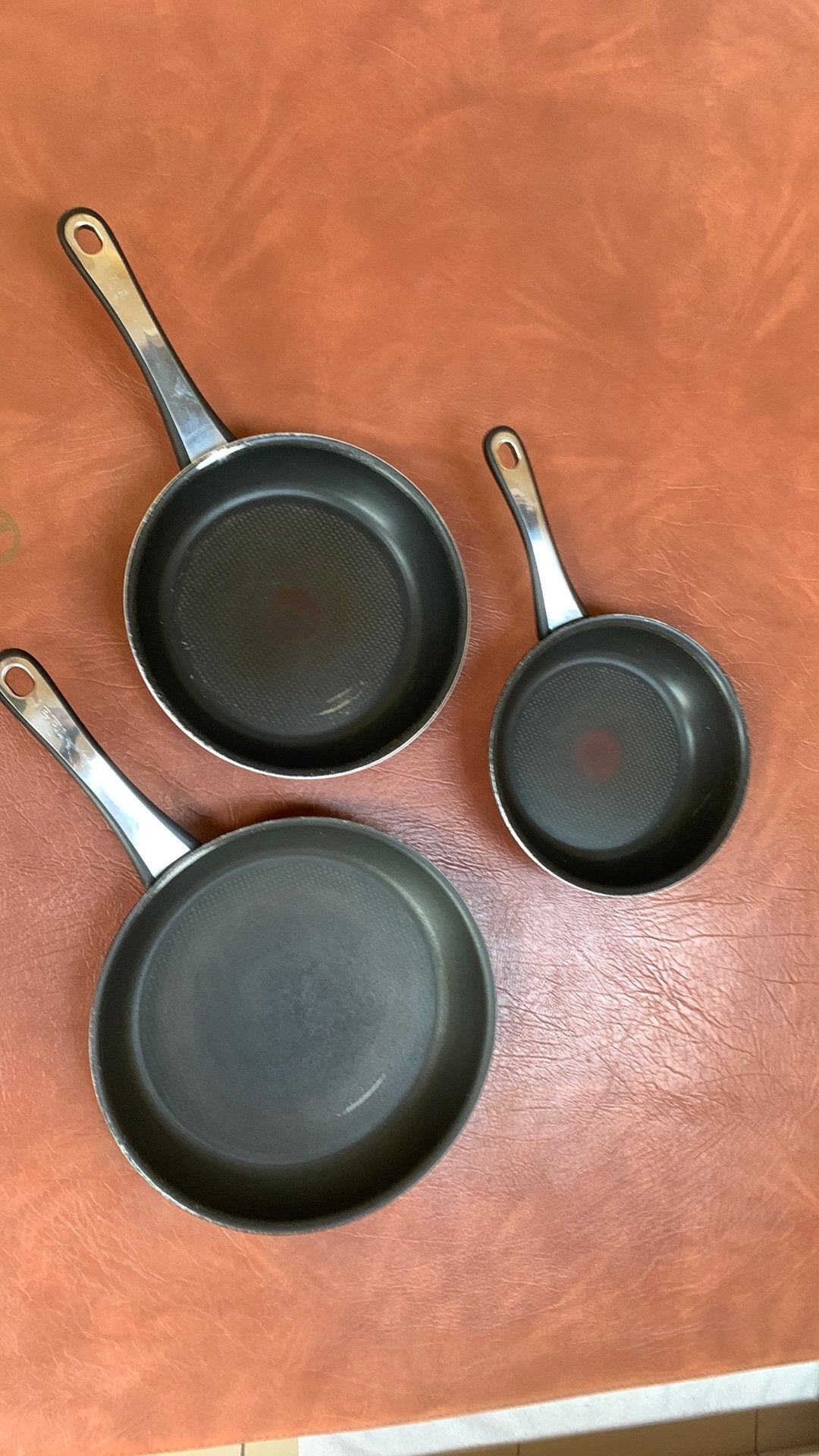 3 Poêles téfal  20, 24 et 28 cm tout feux + induction, Enlèvement, Comme neuf