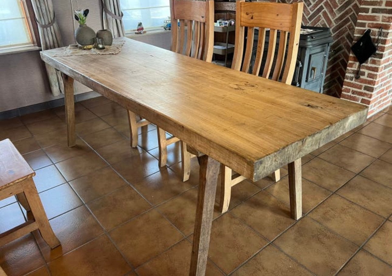 Landelijke tafel met bijhorende stoelen, Enlèvement, Comme neuf