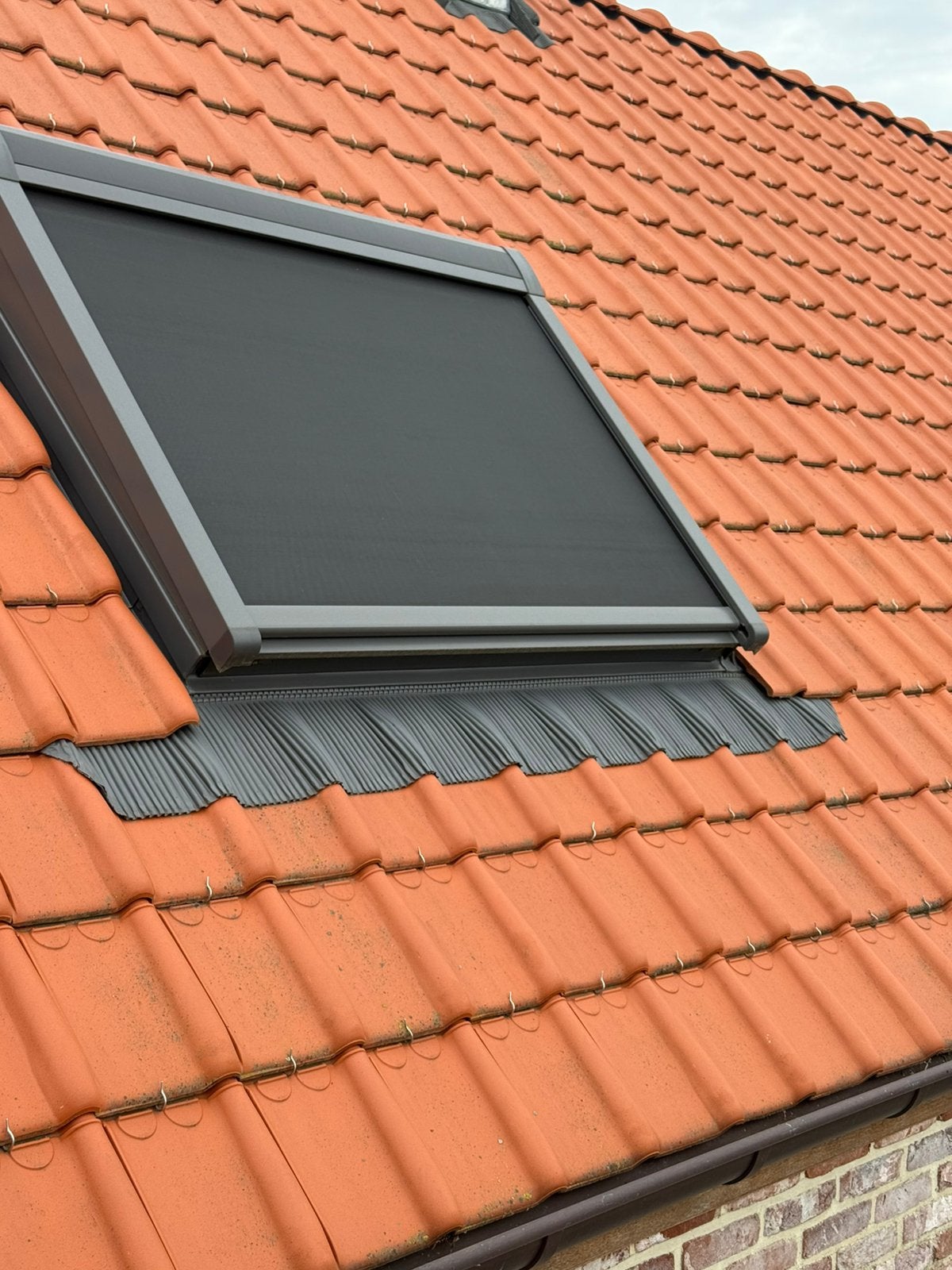 VELUX screen elektrisch, Doe-het-zelf en Bouw, Ophalen, Zo goed als nieuw