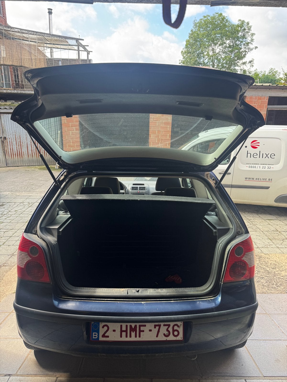 Volkswagen Polo 2004 à vendre, Autos, Achat, Euro 6, Bluetooth, Noir