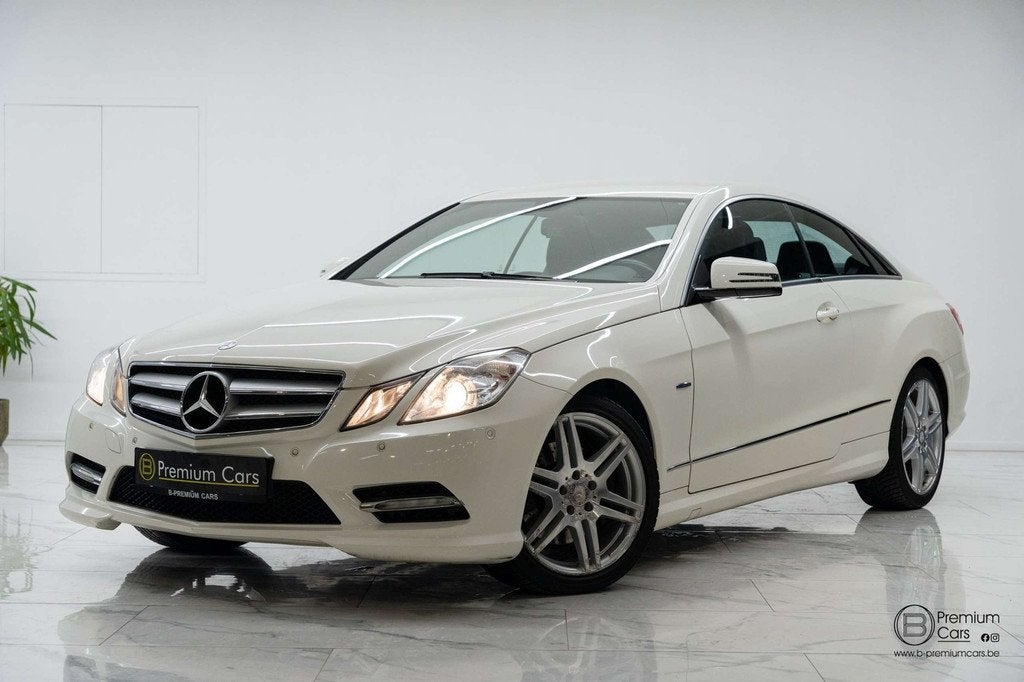 Mercedes-Benz E 220 CDI DPF Coupe 7G AMG Line! Facelift! Top, Autos, Euro 5, Achat, Entreprise, https://public.car-pass.be/vhr/9273a00e-bf99-4b31-beca-d27c2a04c3af