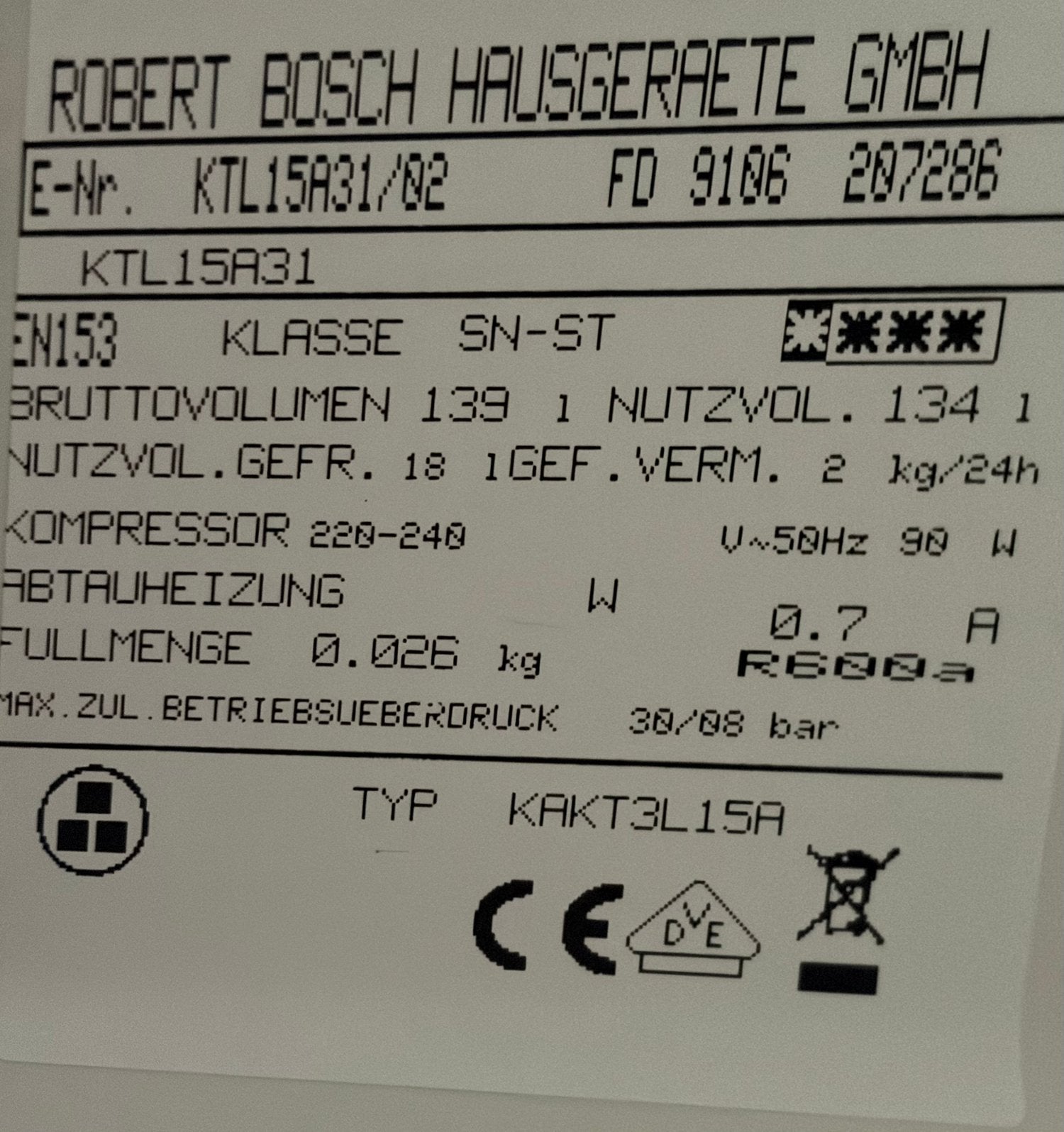 Koelkast en vriezer: Bosch, 100 tot 150 liter, Met aparte vriezer, Zo goed als nieuw, 45 tot 60 cm