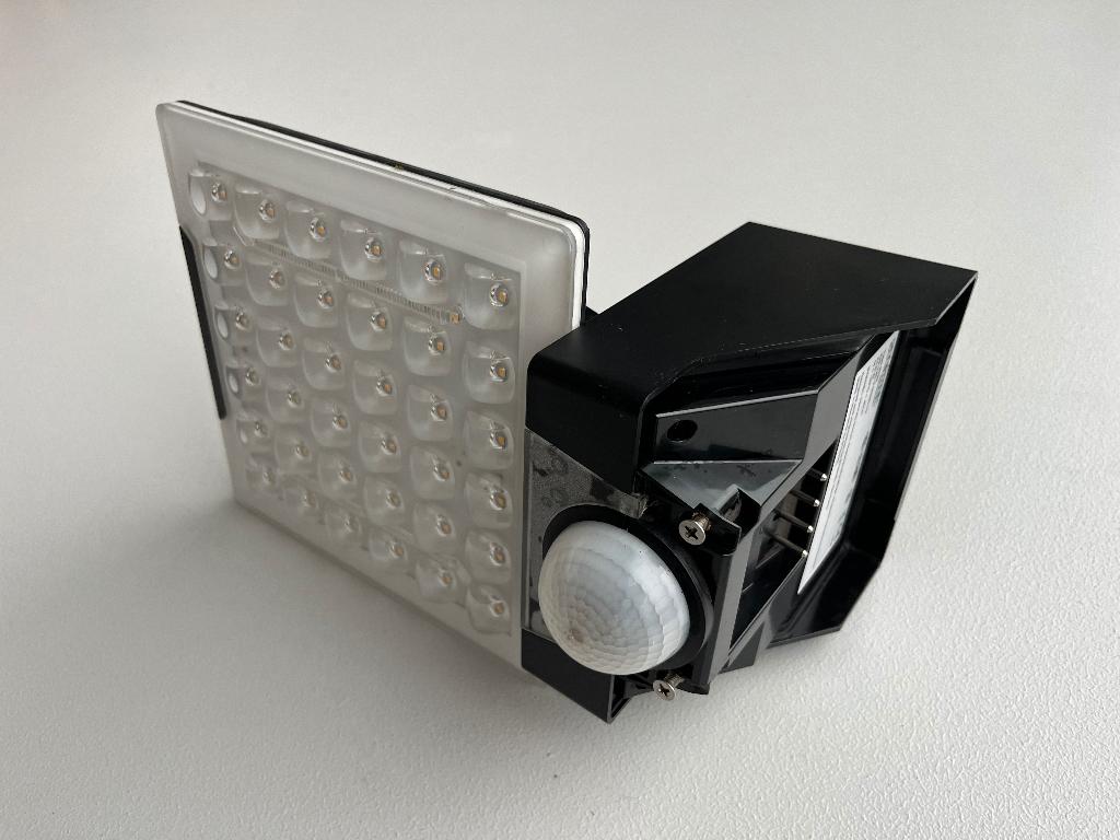 Steinel buitenspot met bewegingsmelder, Enlèvement, Utilisé, LED