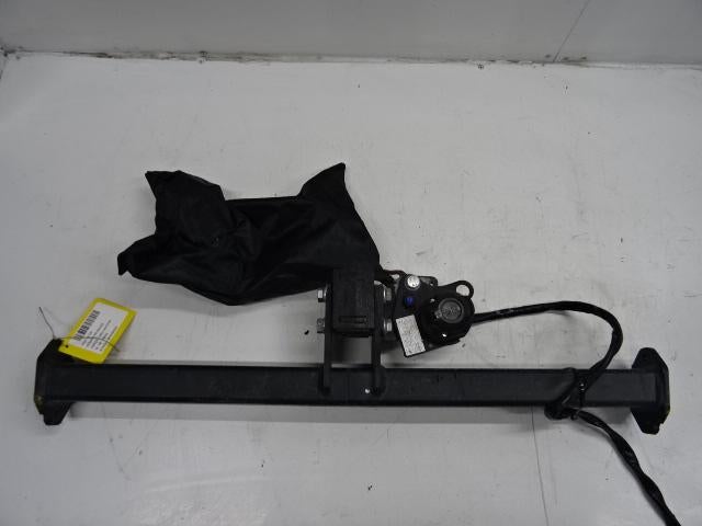 TREKHAAK Audi A4 (B9) (01-2015/11-2019) (2131T30), Auto-onderdelen, Gebruikt, Mevr. I. Hauben, Audi, Rue de l'Espoir 34 34
4030  GRIVEGNÉE, BE