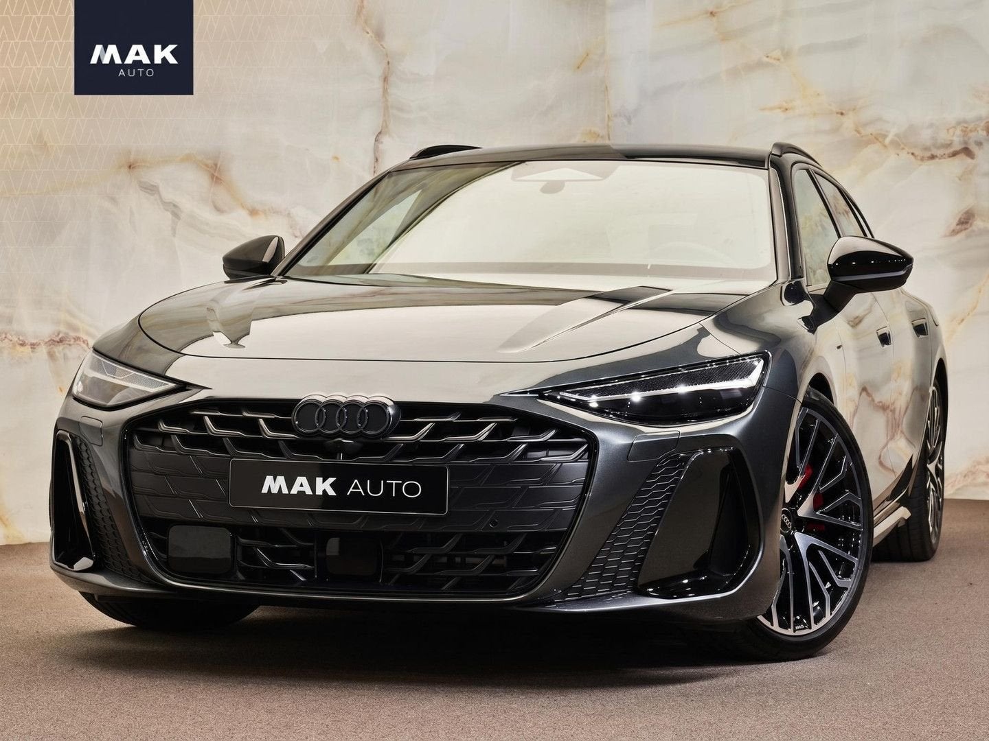 Audi A6 Avant E-Hybrid Quattro S Edition , pano, B&O, Matrix, Auto's, Audi, Automaat, Zwart, 26 kWh, Bedrijf