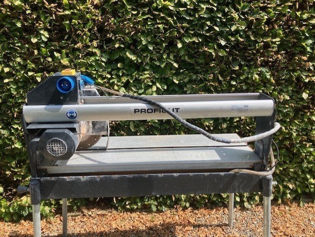 zaagmachine met waterkoeling en diamantschijven voor stenen, Ophalen, Gebruikt, Lutz, 70 mm of meer