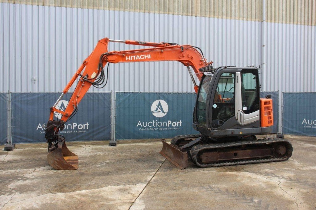 Vente aux enchères : Excavatrices et chargeuses sur pneus, Enlèvement, Excavatrice