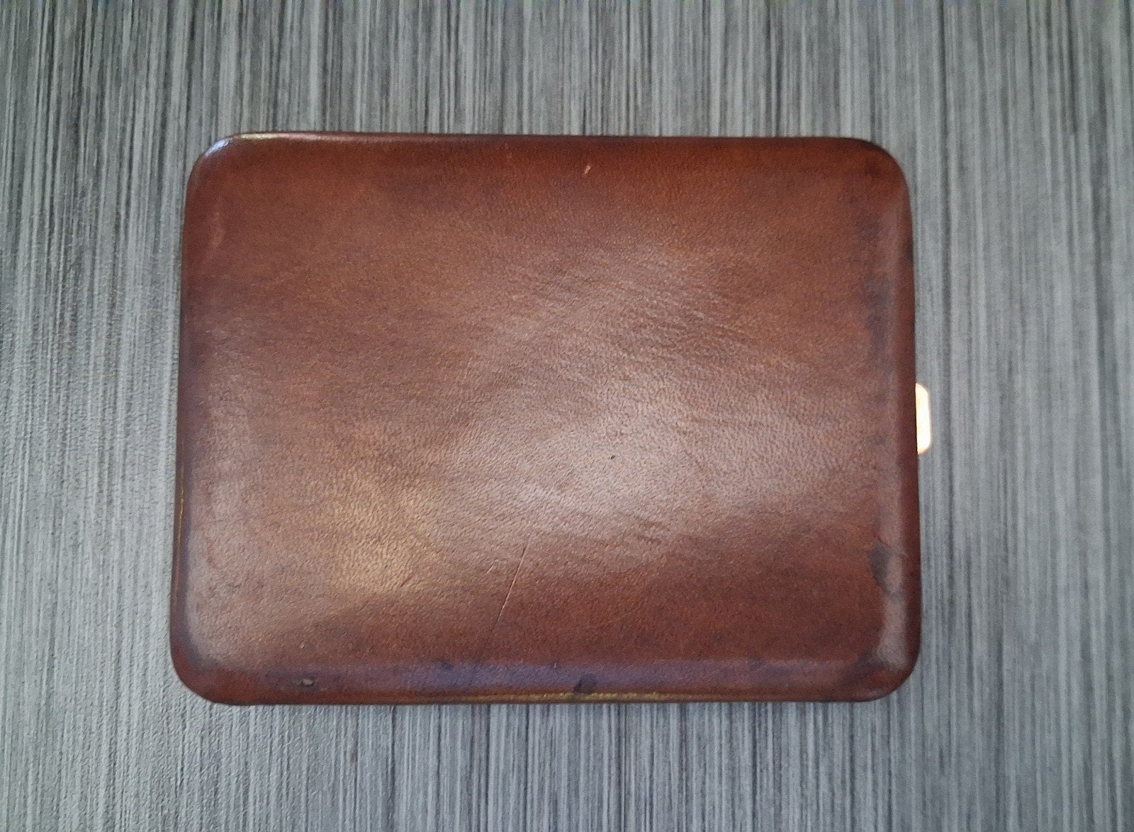 Ancien étui à cigarettes STRATTON "Almeo Case" en cuir & mét, Collections, Articles de fumeurs, Briquets & Boîtes d'allumettes