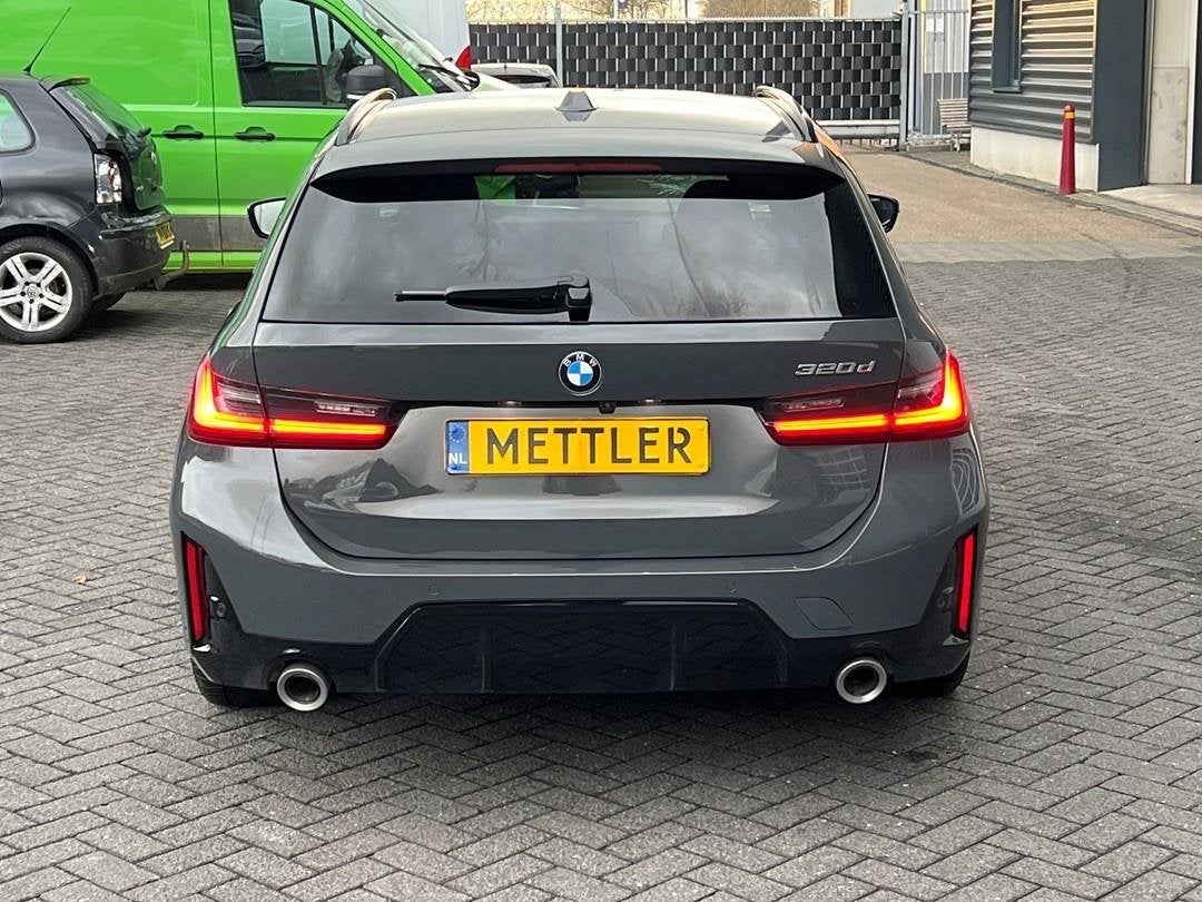 BMW 3-serie 320d, M sportpakket, 360 camera, navigatie, Auto's, Automaat, Dealer onderhouden, Achterwielaandrijving, 1995 cc