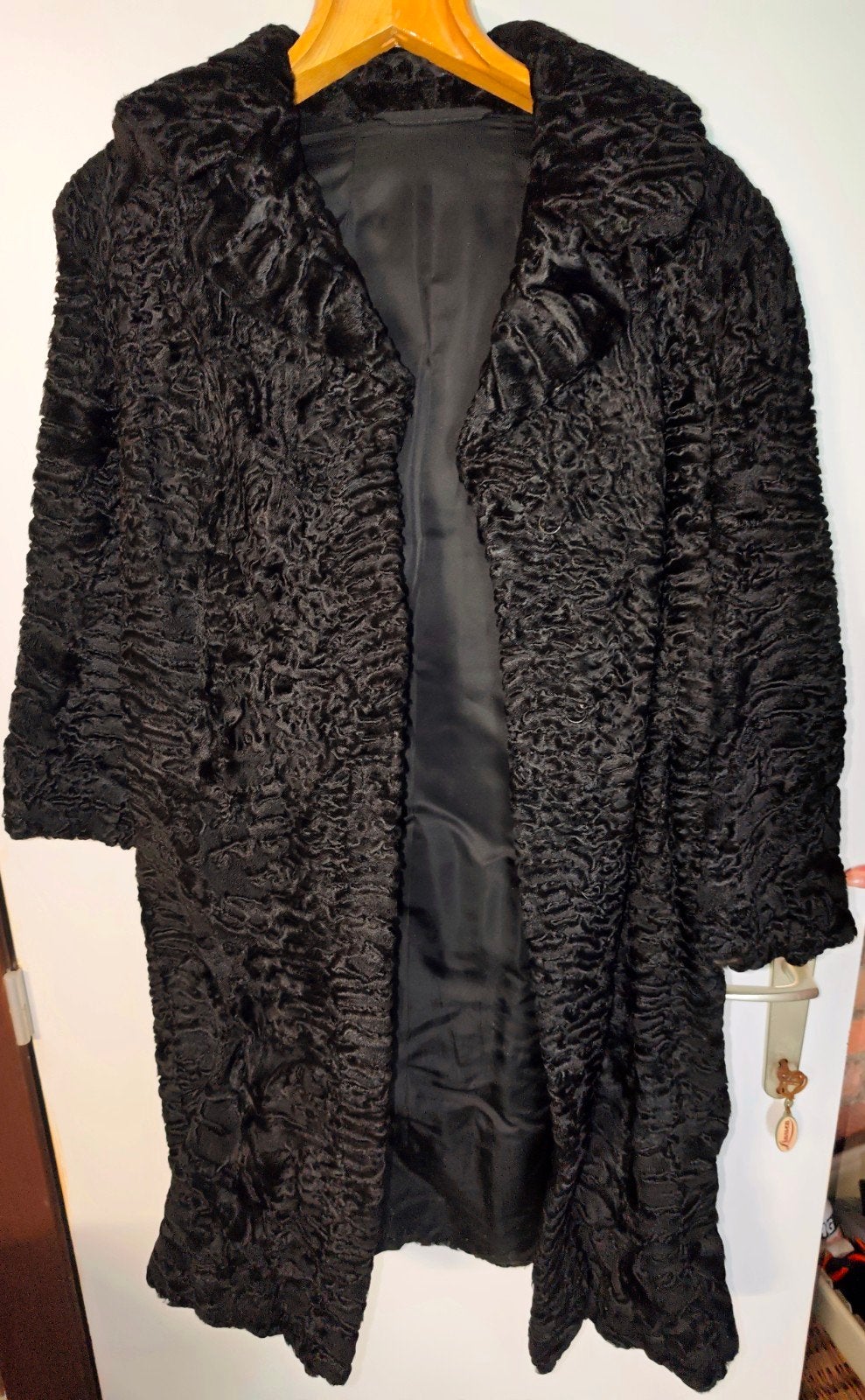 Vintage zwarte Astrakan bontjas van ongeboren lam, Kleding | Dames, Jassen | Winter, Ophalen