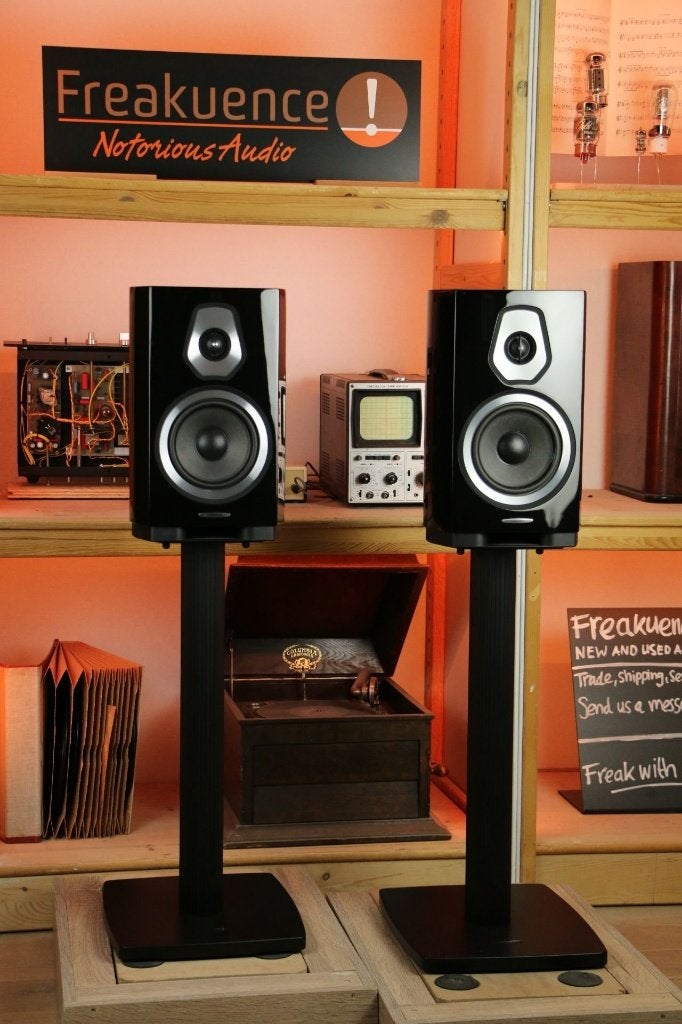Sonus Faber Sonetto II TRADE.INRUIL + stands* We 'r dealer!, Audio, Tv en Foto, Ophalen of Verzenden, Zo goed als nieuw, 60 tot 120 watt