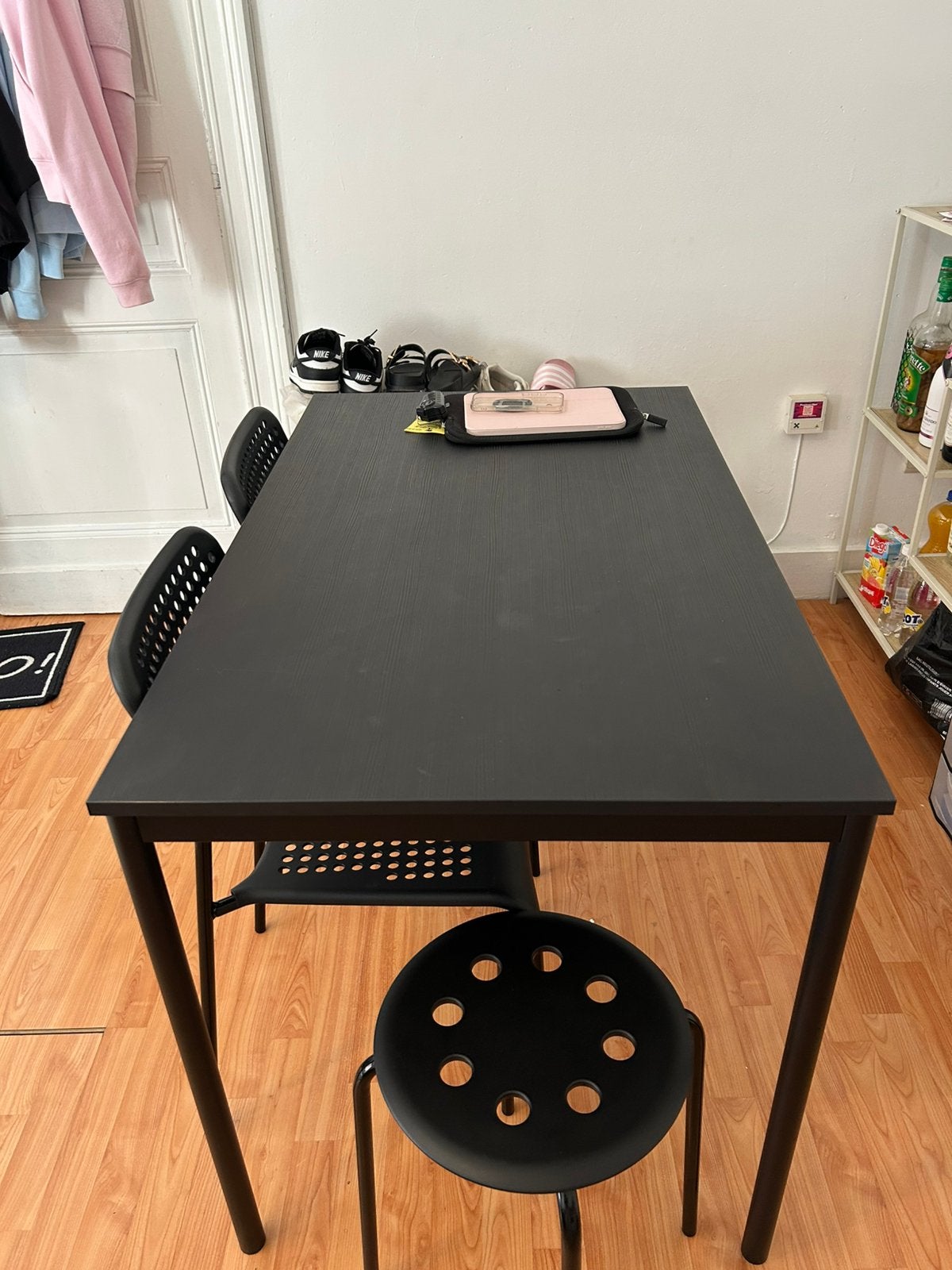 Table+ chaise(1) et 1 tabouret, Maison & Meubles, Enlèvement, Neuf