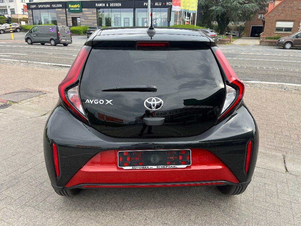 TOYOTA AYGO X, Autos, Achat, 998 cm³, Euro 6, Entreprise