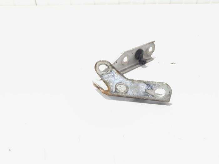 Charnière capot d'un Volkswagen Polo, Autos : Pièces & Accessoires, Autres pièces automobiles, Volkswagen, Utilisé, 3 mois de garantie