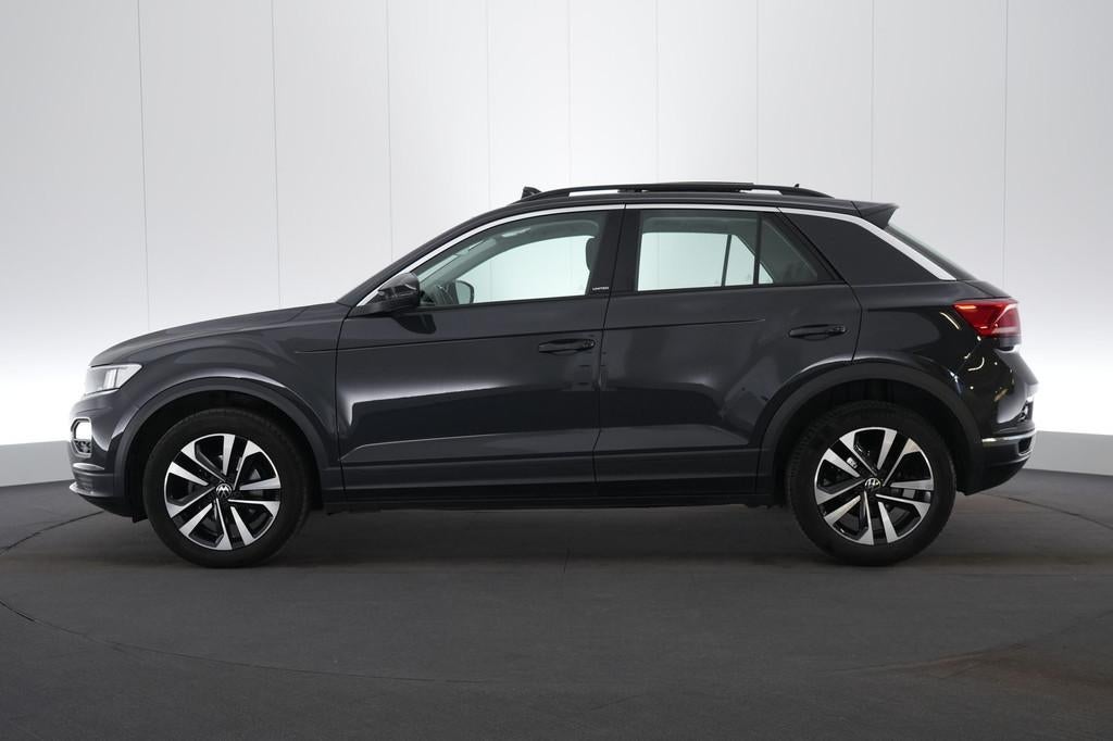 (2AHH254) VOLKSWAGEN T-ROC, Auto's, Voorwielaandrijving, Stof, Gebruikt, Euro 6