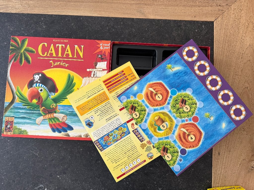 Gezelschapsspel: Catan junior, Drie of vier spelers, Ophalen, Zo goed als nieuw, 999 games