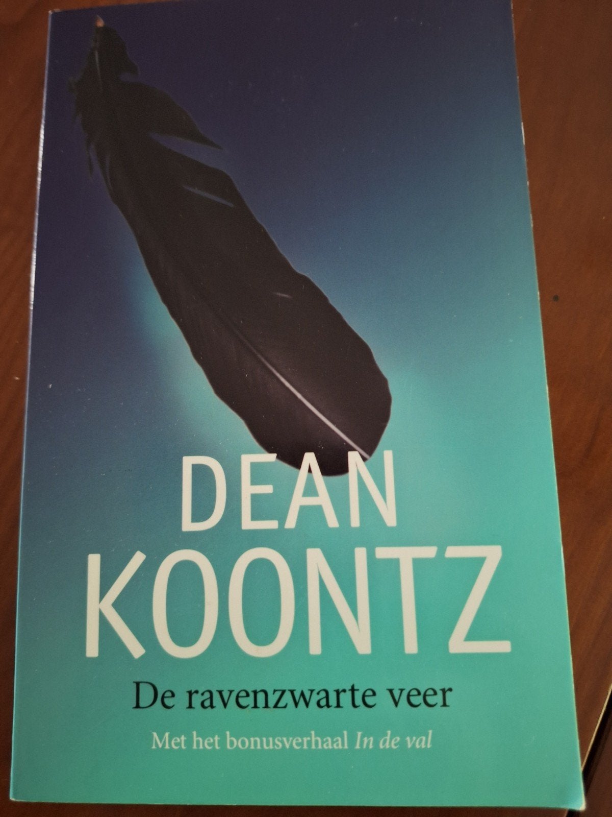 Dean R. Koontz - De ravenzwarte veer, Boeken, Thrillers, Ophalen of Verzenden, Dean R. Koontz
