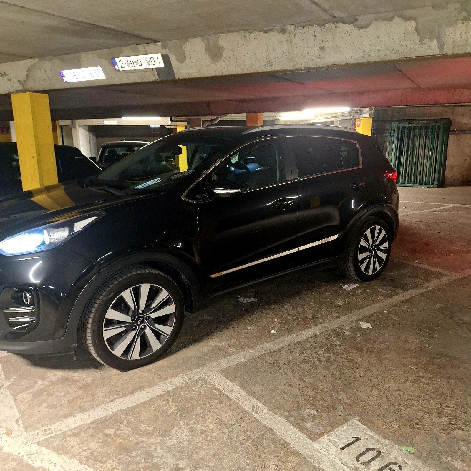 Kia sportage full options 138000km, Auto's, Kia, Monovolume, Zwart, Leder, Particulier