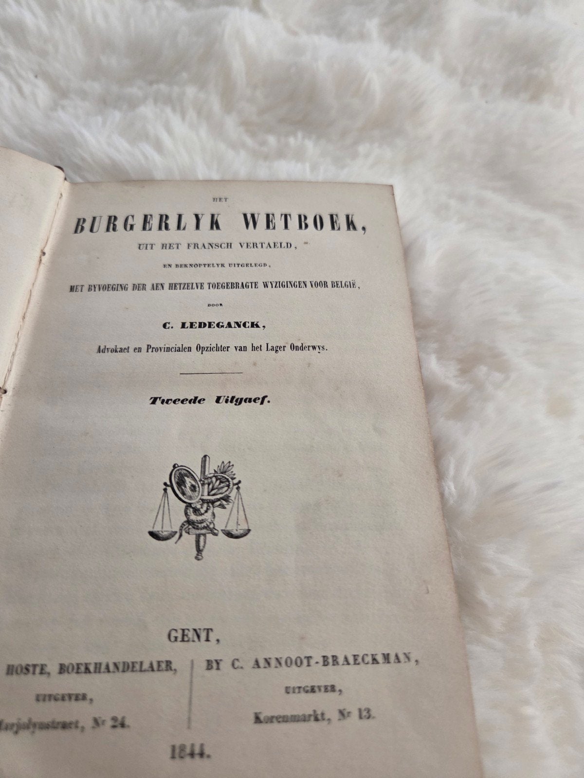 Antiek Burgerlyk Wetboek 1844 – C. Ledeganck (Gent), Ophalen of Verzenden, C.ledeganck