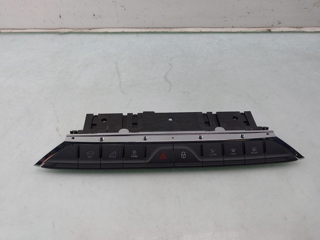 ALARMLICHTEN SCHAKELAAR Skoda Octavia Combi (NXAC), Gebruikt, Skoda