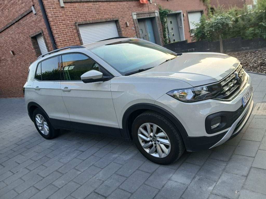 Auto T-Cross 1.0 TSI 'Life' jaar 2023, Auto's, Zwart, Overige kleuren, Emergency brake assist, Handgeschakeld