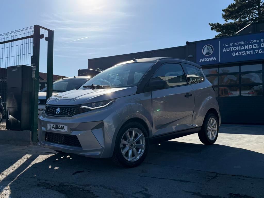 zeer jonge aixam crossline met Euro5+ motor, Auto's, Stof, Bedrijf, Diesel, 6 kW