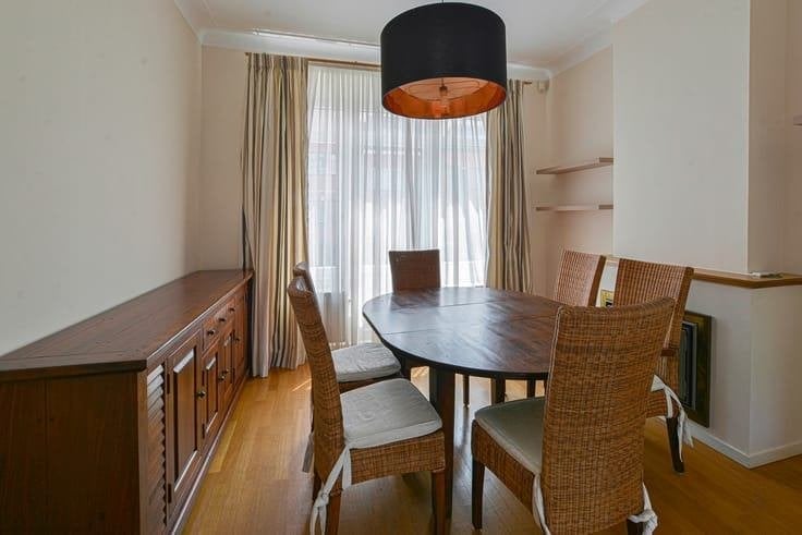 Ensemble élegant de mobilier en bois massiff, Maison & Meubles, Tables | Tables de salon, Enlèvement, Utilisé, Ovale, Autres essences de bois