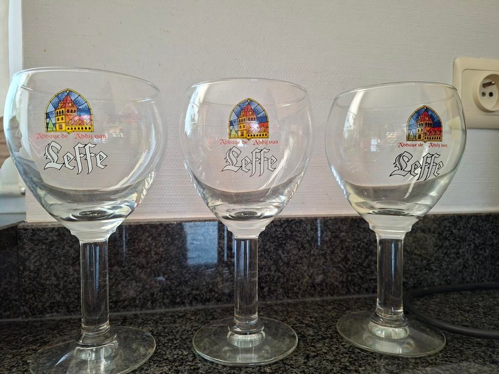 Leffe glazen gratis, Ophalen, Leffe